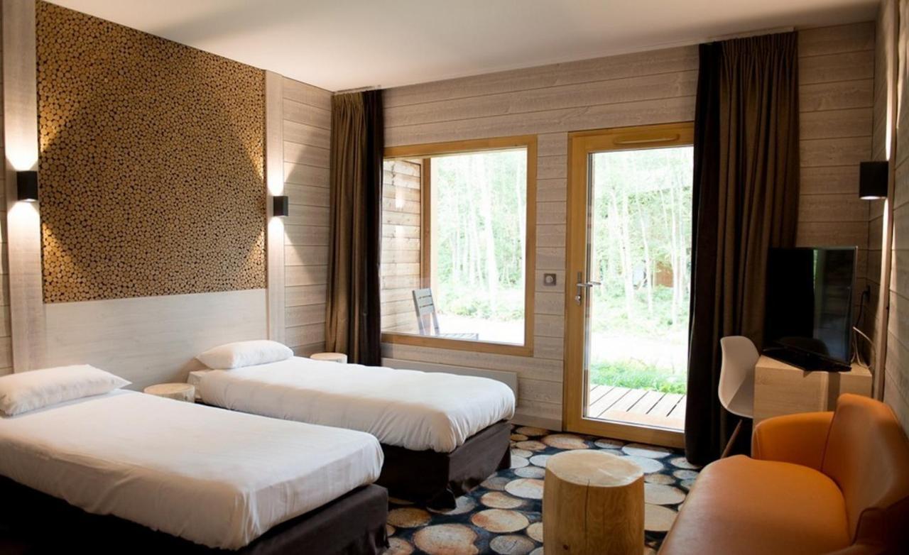 Hotel Des Trois Hiboux Plailly Exteriör bild