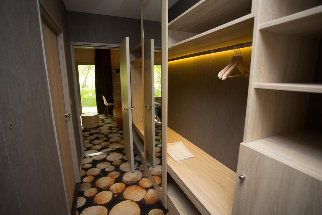 Hotel Des Trois Hiboux Plailly Exteriör bild